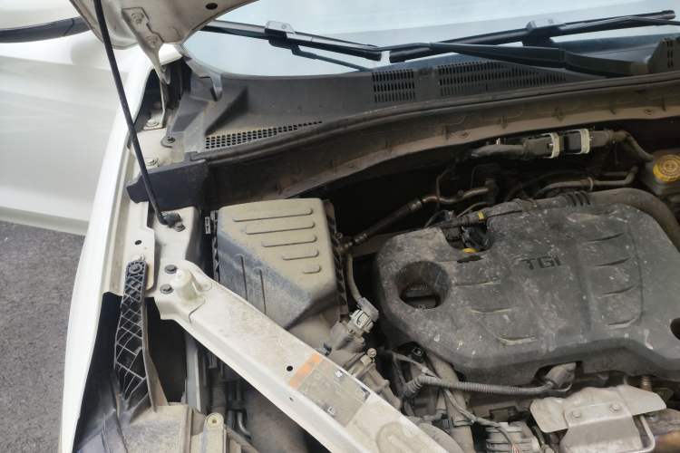 Used Roewe RX5 2022 330TGI Automatic National Style Edition Engine Bay Right