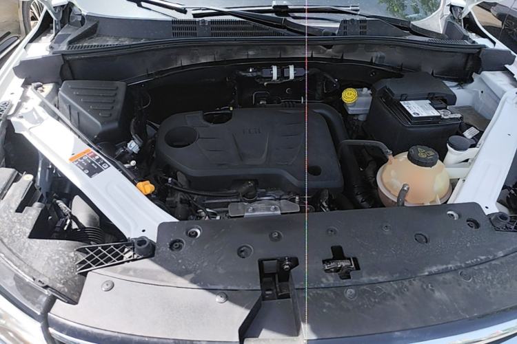Used Roewe RX5 2022 330TGI Automatic National Style Edition Engine Bay