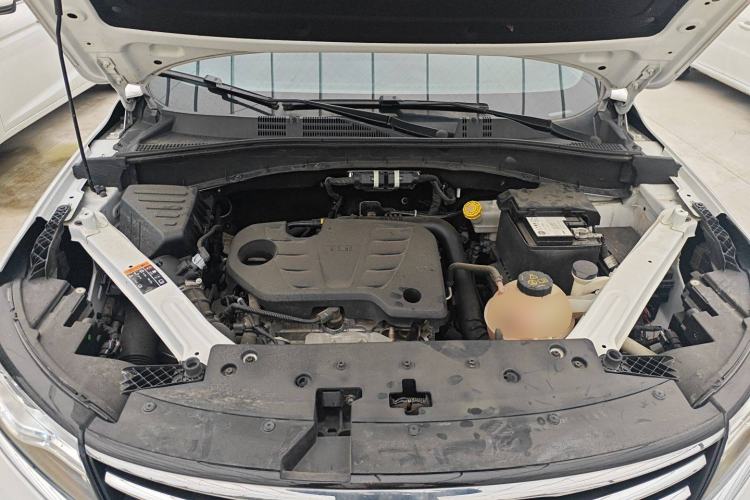 Used Roewe RX5 2022 330TGI Automatic National Style Edition Engine Bay