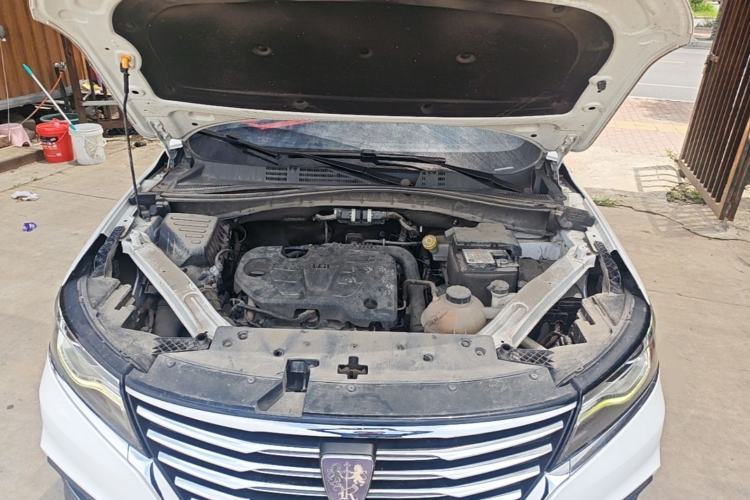 Used Roewe RX5 2022 330TGI Automatic National Style Edition Engine Bay