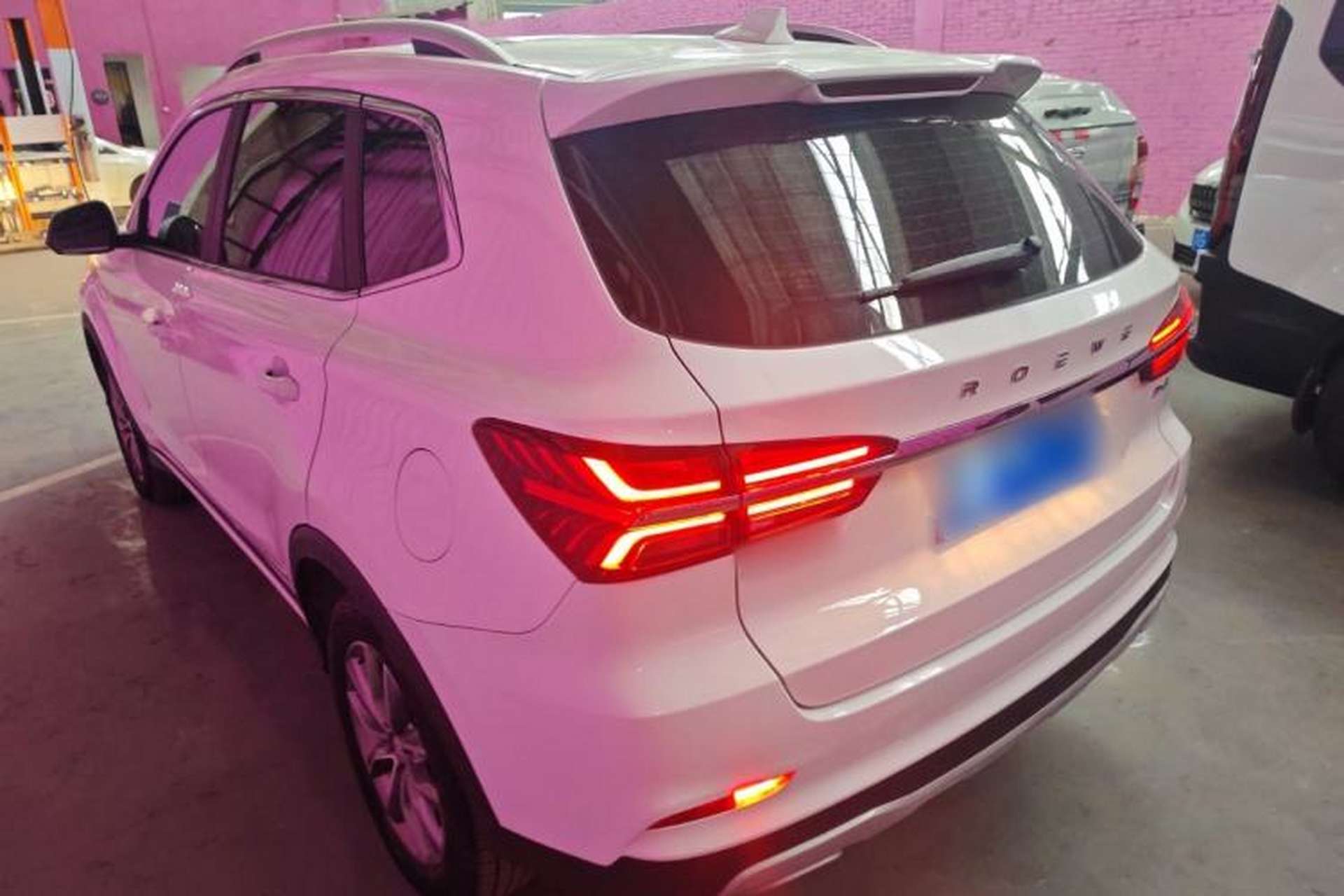 Used Roewe RX5 2022 330TGI Automatic National Style Edition Exterior 2
