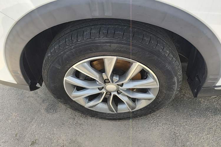 Used Roewe RX5 2022 330TGI Automatic National Style Edition Exterior 4