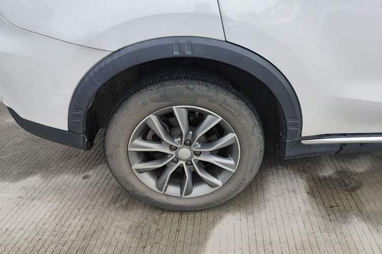 Used Roewe RX5 2022 330TGI Automatic National Style Edition Exterior 5