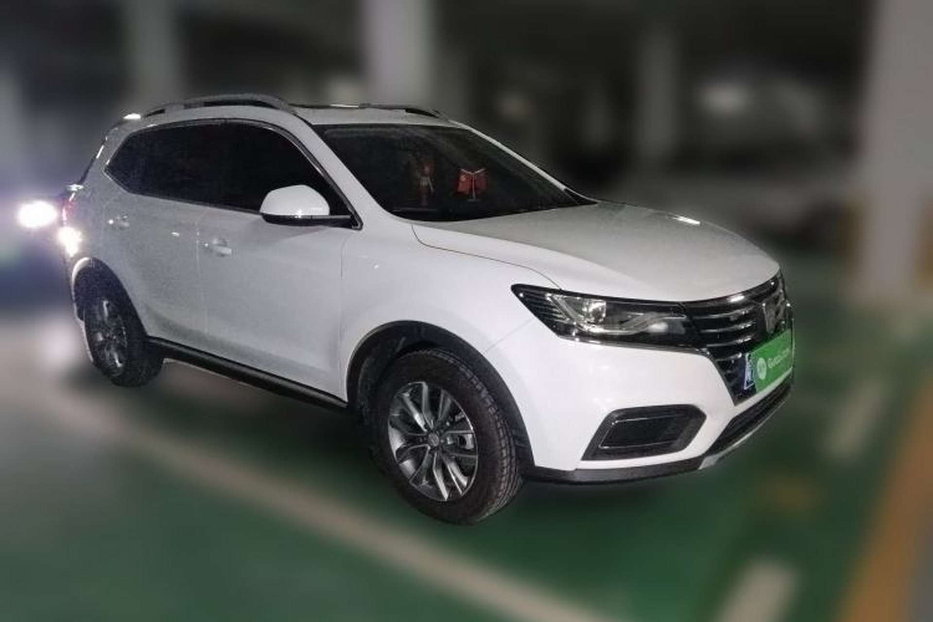 Used Roewe RX5 2022 330TGI Automatic National Style Edition Front Right 45 Deg