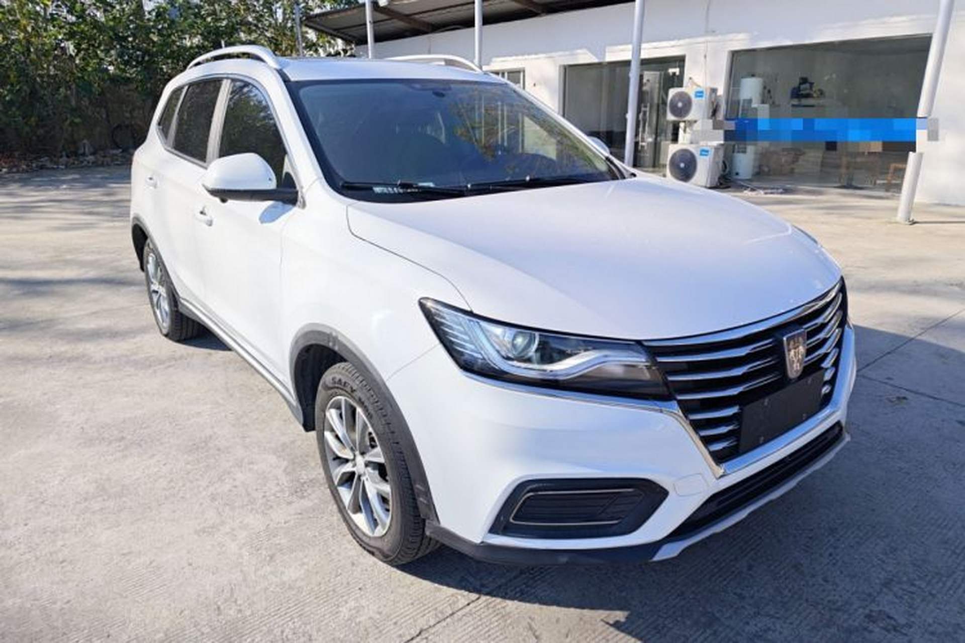 Used Roewe RX5 2022 330TGI Automatic National Style Edition Front Right 45 Deg