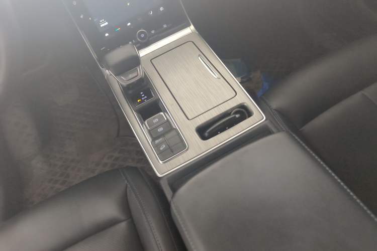 Used Roewe RX5 2022 330TGI Automatic National Style Edition Gear Lever