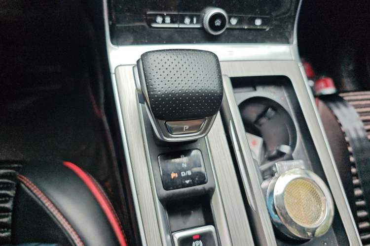 Used Roewe RX5 2022 330TGI Automatic National Style Edition Gear Lever