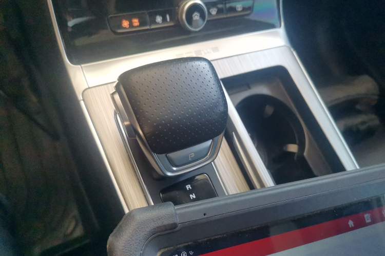 Used Roewe RX5 2022 330TGI Automatic National Style Edition Gear Lever