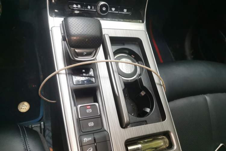 Used Roewe RX5 2022 330TGI Automatic National Style Edition Gear Lever