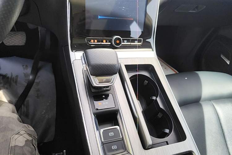 Used Roewe RX5 2022 330TGI Automatic National Style Edition Gear Lever