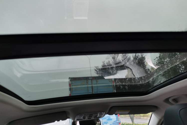 Used Roewe RX5 2022 330TGI Automatic National Style Edition Headliner