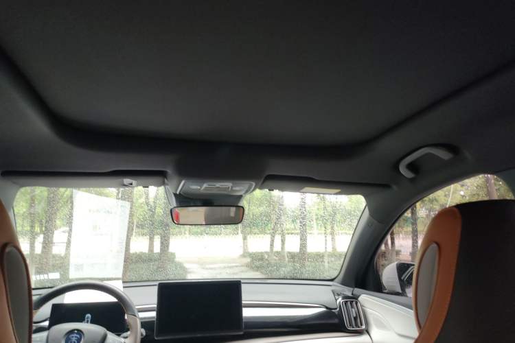 Used Roewe RX5 2022 330TGI Automatic National Style Edition Headliner