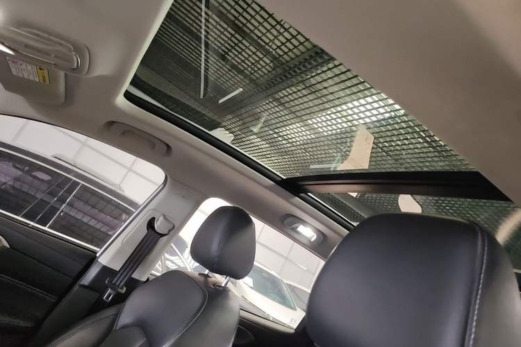 Used Roewe RX5 2022 330TGI Automatic National Style Edition Headliner