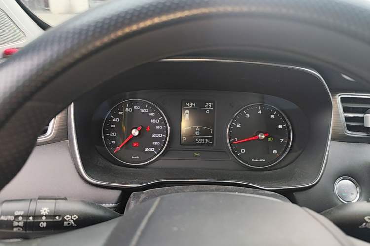 Used Roewe RX5 2022 330TGI Automatic National Style Edition Instrument Cluster