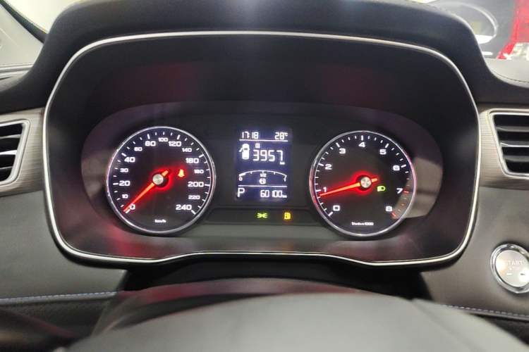 Used Roewe RX5 2022 330TGI Automatic National Style Edition Instrument Cluster