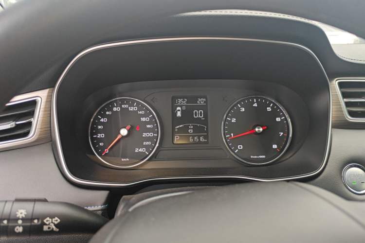 Used Roewe RX5 2022 330TGI Automatic National Style Edition Instrument Cluster