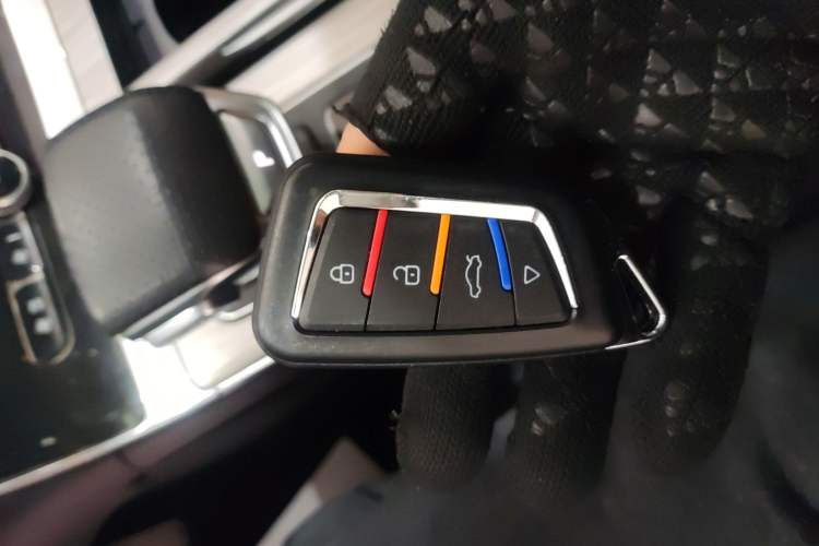 Used Roewe RX5 2022 330TGI Automatic National Style Edition Interior 1
