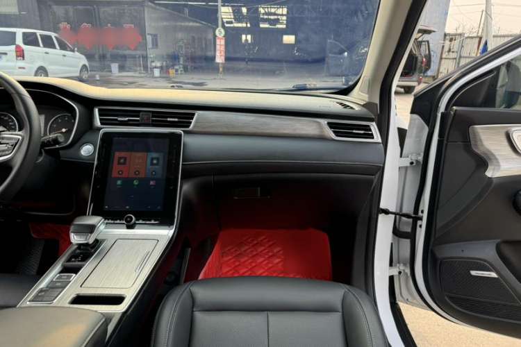 Used Roewe RX5 2022 330TGI Automatic National Style Edition Interior 1