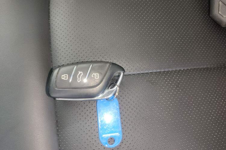 Used Roewe RX5 2022 330TGI Automatic National Style Edition Interior 1