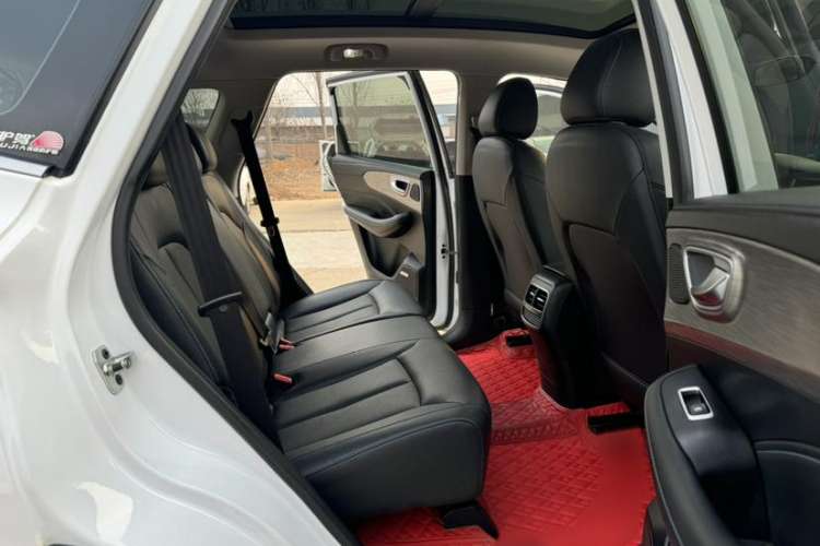 Used Roewe RX5 2022 330TGI Automatic National Style Edition Interior 11