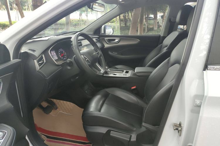 Used Roewe RX5 2022 330TGI Automatic National Style Edition Interior 2