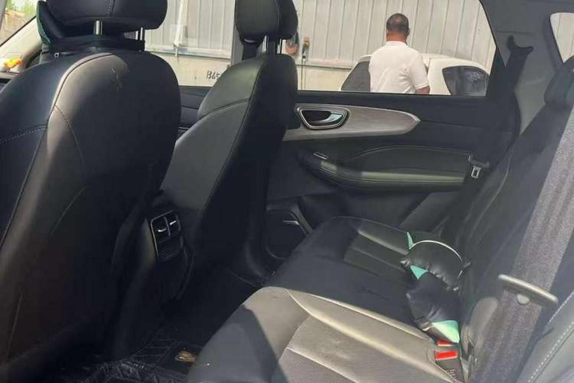 Used Roewe RX5 2022 330TGI Automatic National Style Edition Interior 3