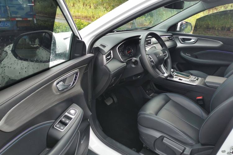 Used Roewe RX5 2022 330TGI Automatic National Style Edition Interior 3
