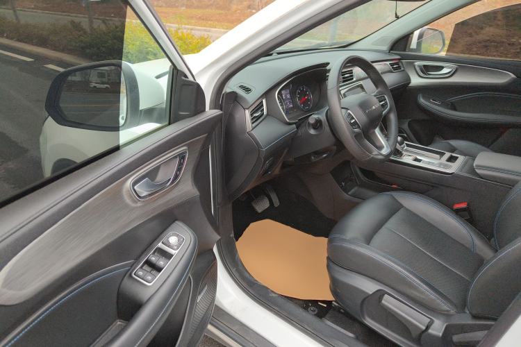 Used Roewe RX5 2022 330TGI Automatic National Style Edition Interior 3