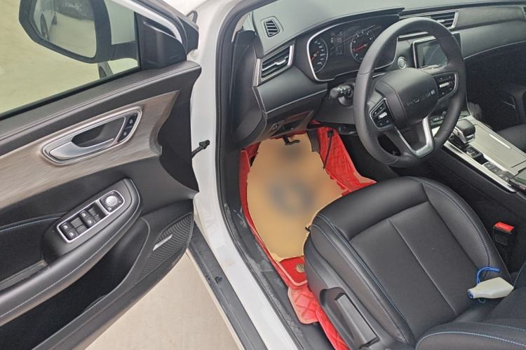 Used Roewe RX5 2022 330TGI Automatic National Style Edition Interior 3