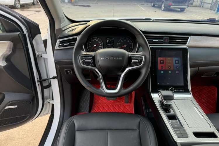 Used Roewe RX5 2022 330TGI Automatic National Style Edition Interior 3
