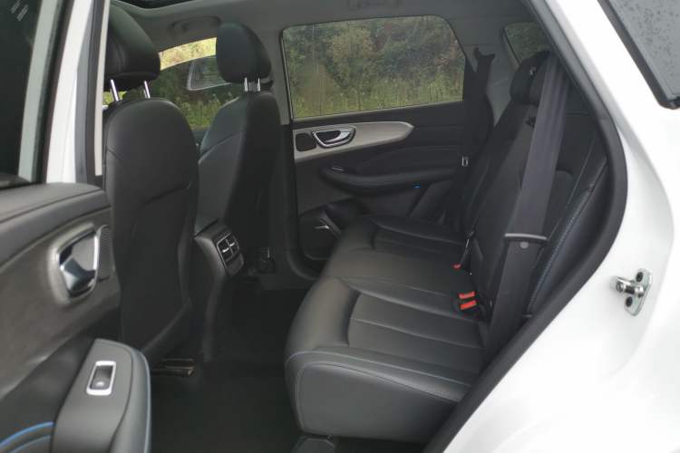 Used Roewe RX5 2022 330TGI Automatic National Style Edition Interior 4