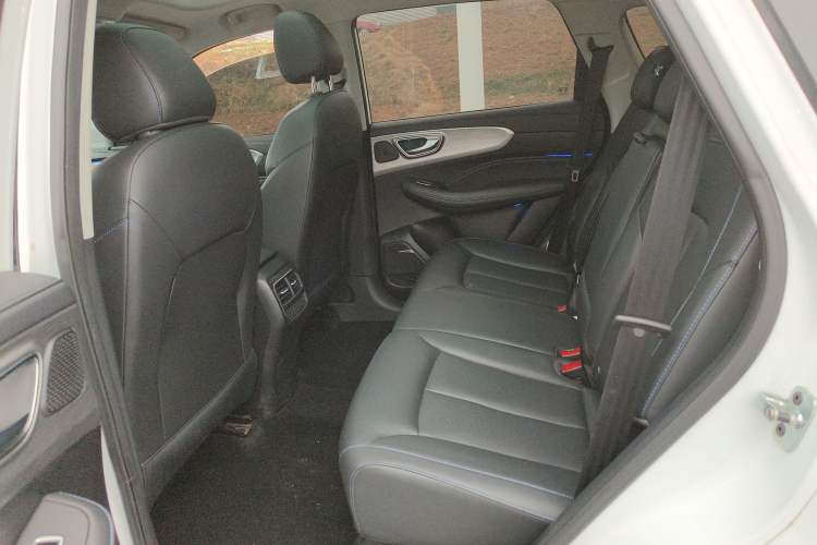 Used Roewe RX5 2022 330TGI Automatic National Style Edition Interior 4
