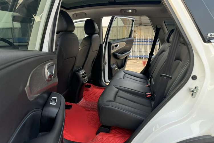 Used Roewe RX5 2022 330TGI Automatic National Style Edition Interior 7