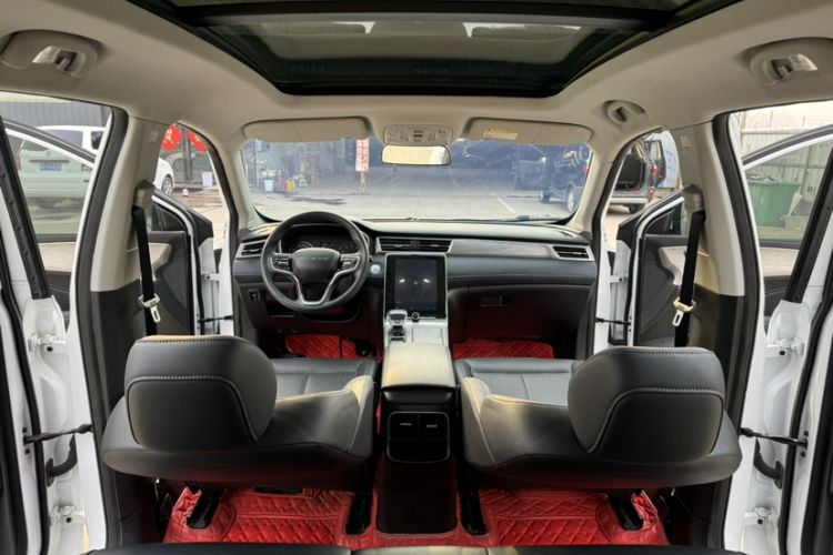 Used Roewe RX5 2022 330TGI Automatic National Style Edition Interior 8