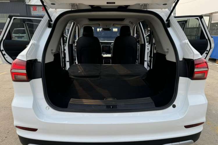 Used Roewe RX5 2022 330TGI Automatic National Style Edition Interior 9