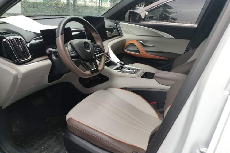 Used Roewe RX5 2022 330TGI Automatic National Style Edition Left Front Seat