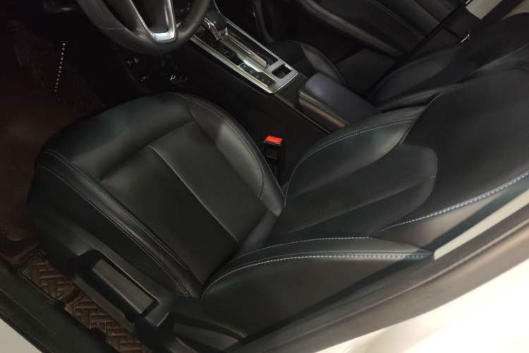Used Roewe RX5 2022 330TGI Automatic National Style Edition Left Front Seat