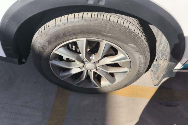 Used Roewe RX5 2022 330TGI Automatic National Style Edition Left Front Wheel Hub
