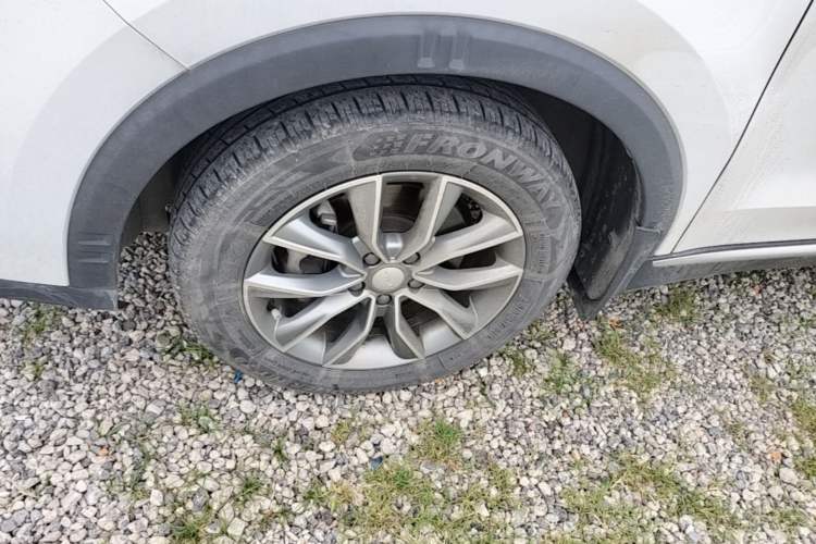 Used Roewe RX5 2022 330TGI Automatic National Style Edition Left Front Wheel Hub
