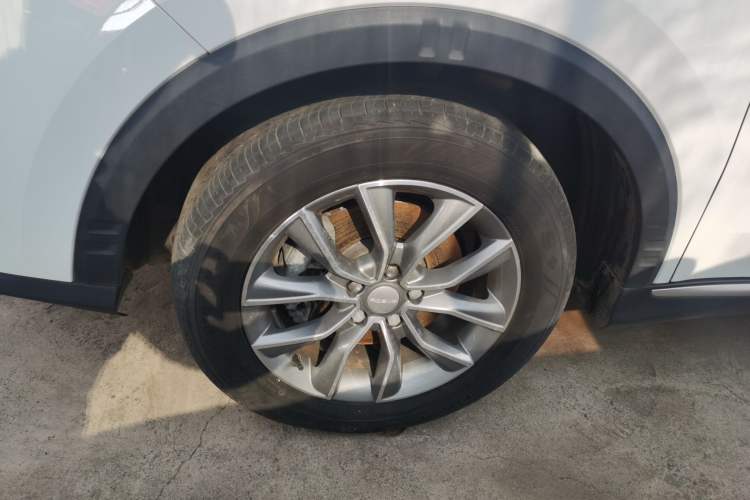 Used Roewe RX5 2022 330TGI Automatic National Style Edition Left Front Wheel Hub