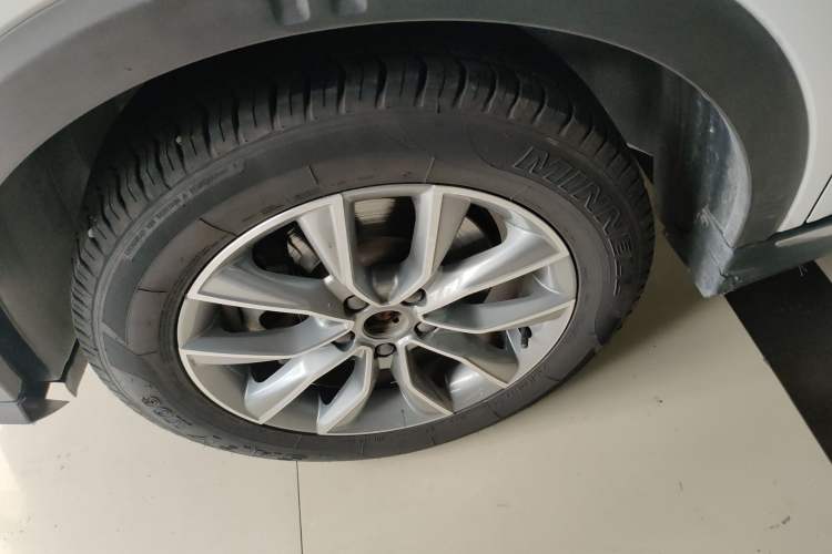 Used Roewe RX5 2022 330TGI Automatic National Style Edition Left Front Wheel Hub