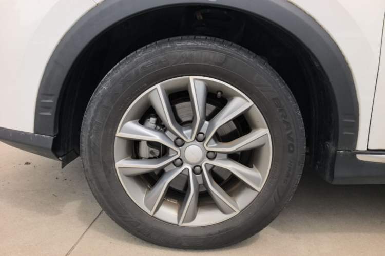Used Roewe RX5 2022 330TGI Automatic National Style Edition Left Front Wheel Hub