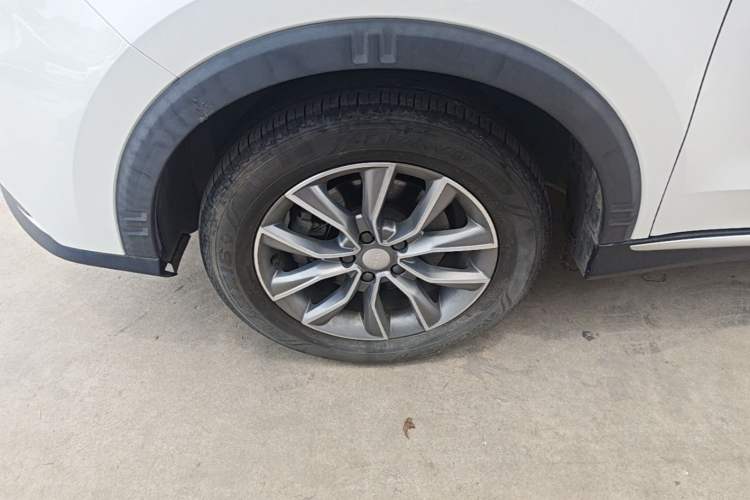 Used Roewe RX5 2022 330TGI Automatic National Style Edition Left Front Wheel Hub