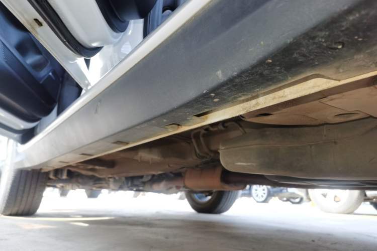 Used Roewe RX5 2022 330TGI Automatic National Style Edition Left Side Sill