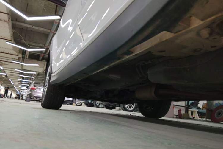 Used Roewe RX5 2022 330TGI Automatic National Style Edition Left Side Sill