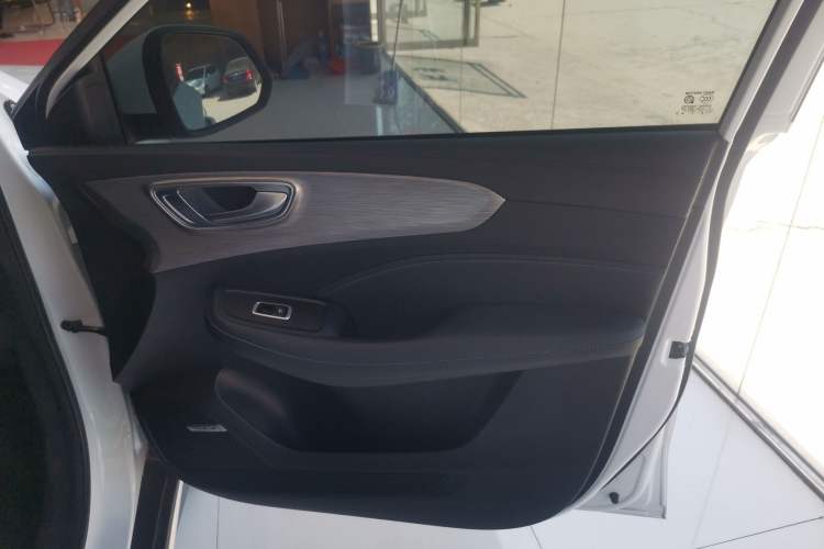 Used Roewe RX5 2022 330TGI Automatic National Style Edition Right Front Door Interior