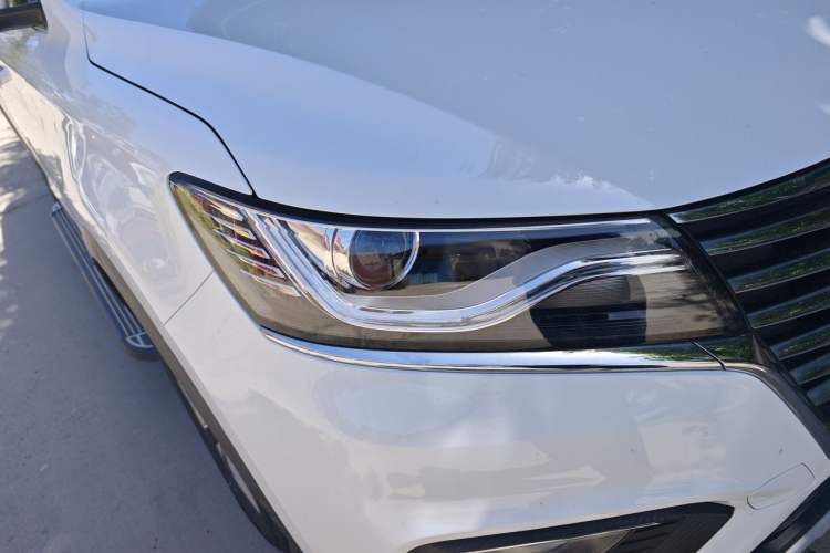 Used Roewe RX5 2022 330TGI Automatic National Style Edition Right Front Headlight