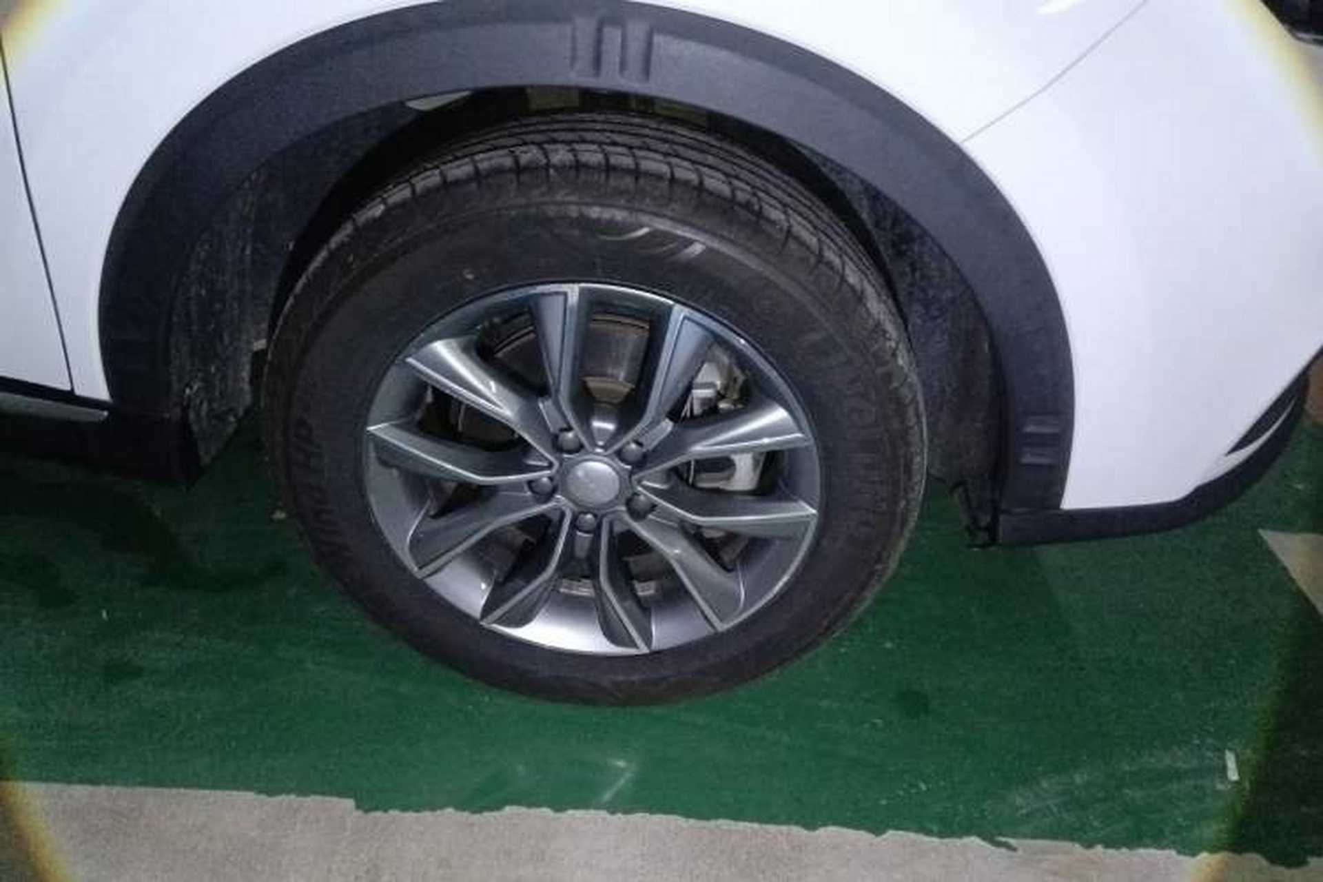 Used Roewe RX5 2022 330TGI Automatic National Style Edition Right Front Wheel Hub