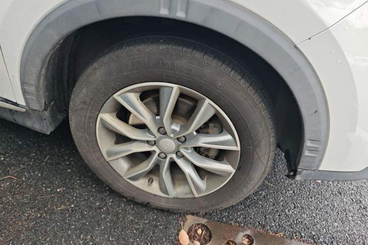 Used Roewe RX5 2022 330TGI Automatic National Style Edition Right Front Wheel Hub