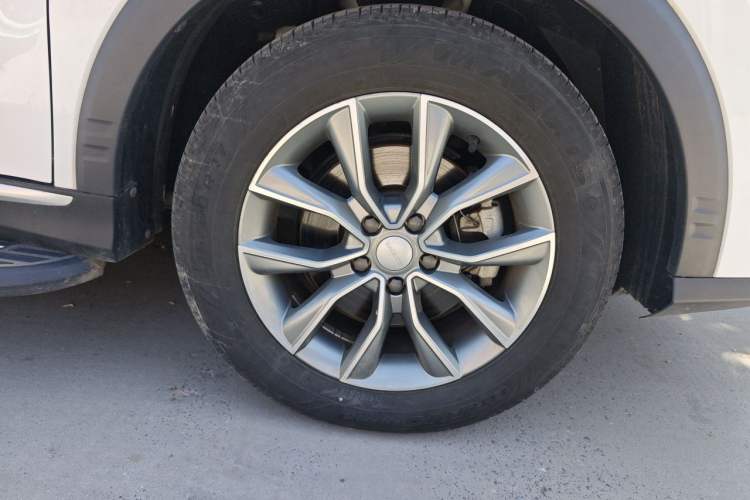 Used Roewe RX5 2022 330TGI Automatic National Style Edition Right Front Wheel Hub
